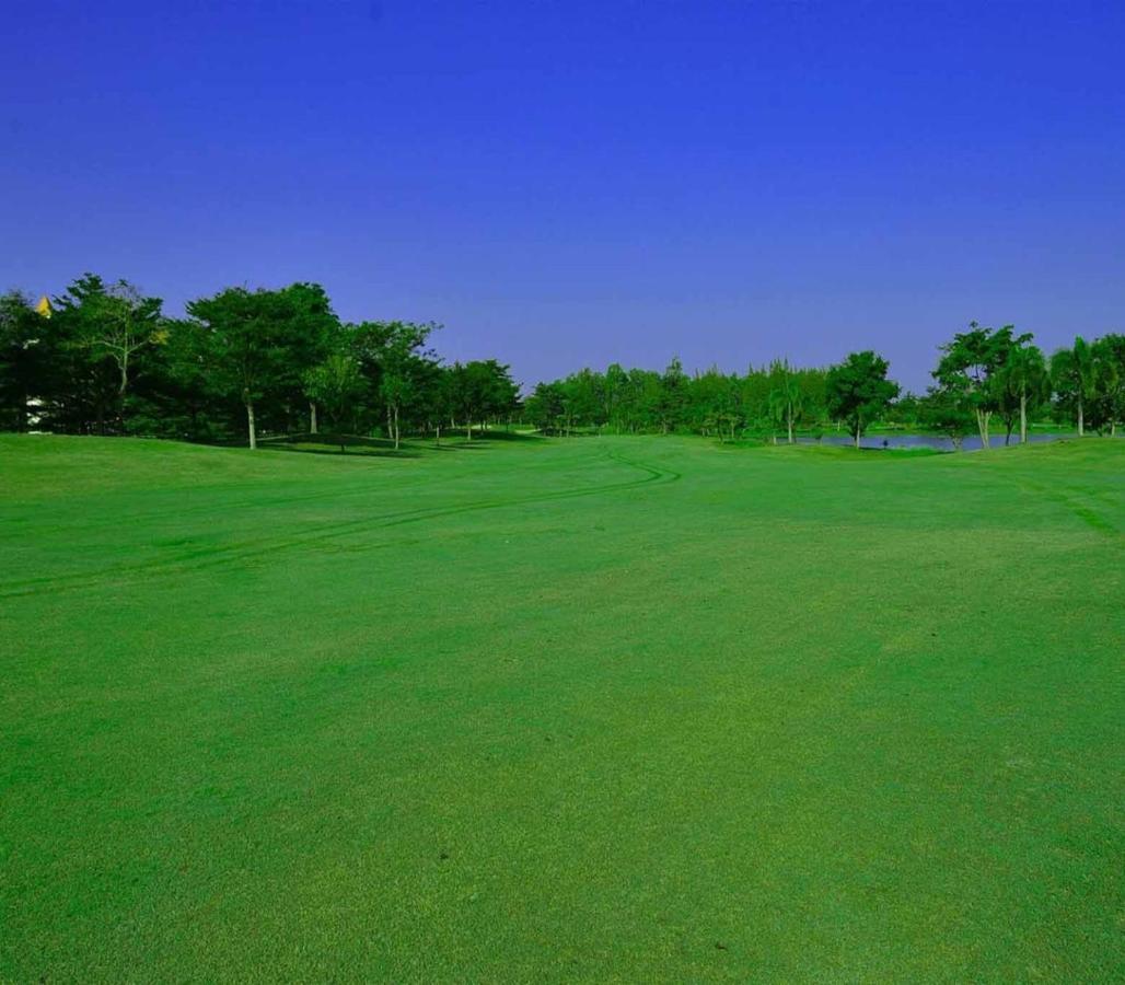 Happy City Golf & Resort Chiang Rai Exterior foto